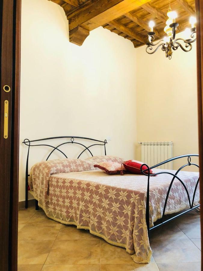 Casa Vacanze La Torretta Sutri Exteriér fotografie